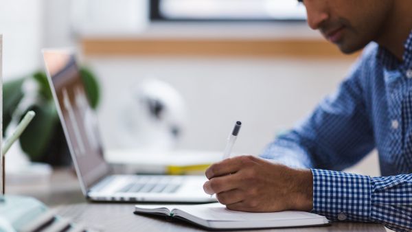 Portail de pièces détachées B2B : vente et flux de commandes